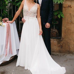 Casablanca Wedding Dress- STYLE 2422 ZOEY